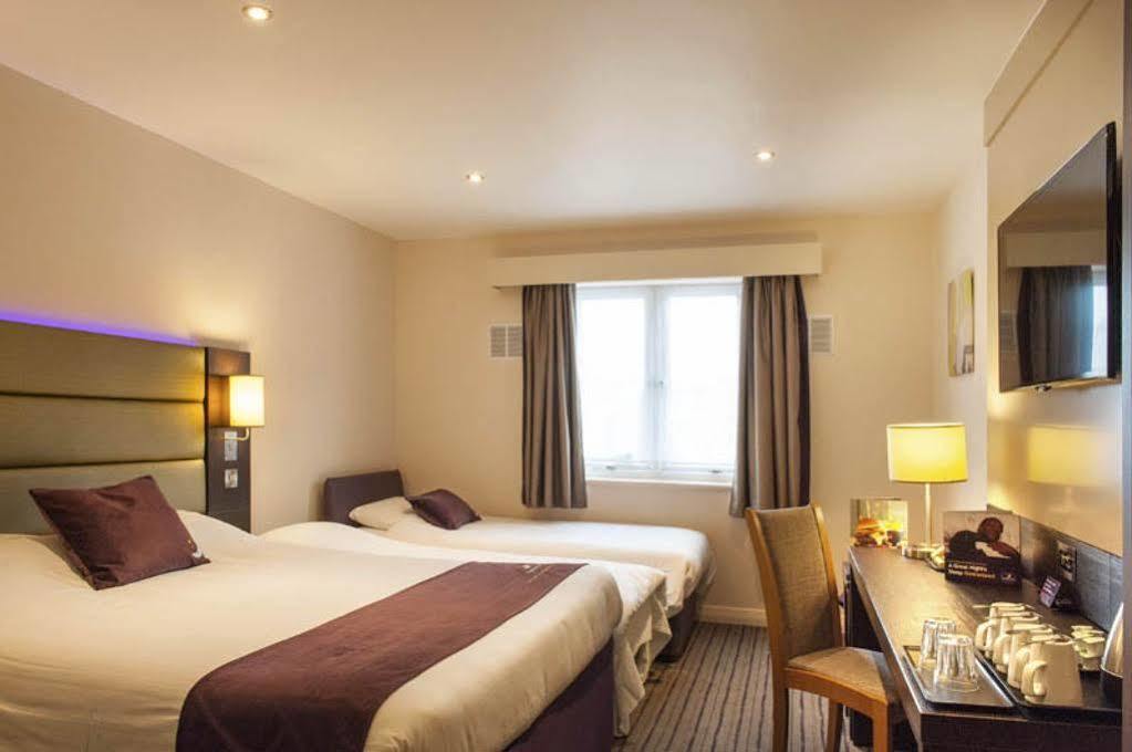 Premier Inn Premier Inn York South West Екстер'єр фото